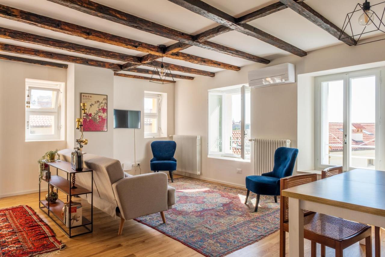 Ora Et Labora Apartment Trieste Luaran gambar