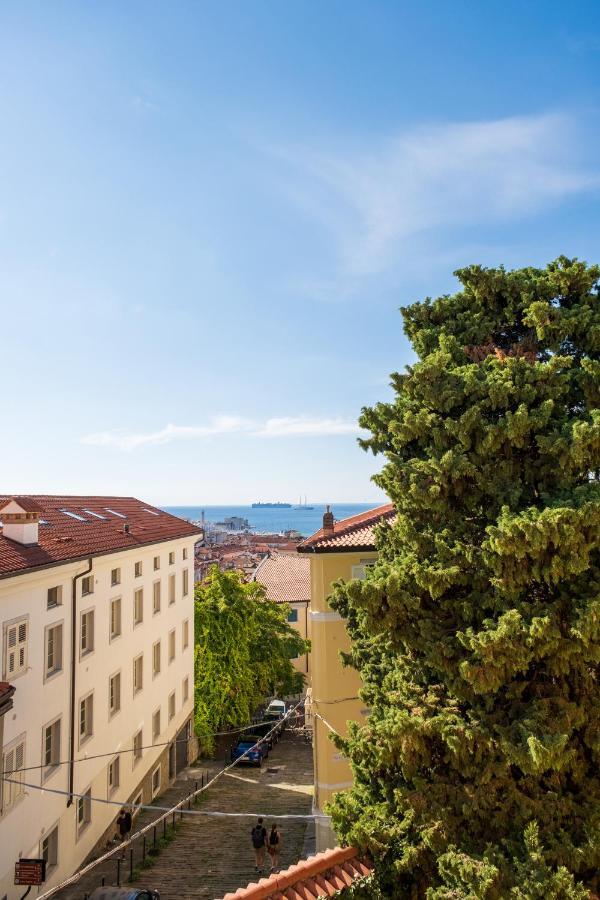 Ora Et Labora Apartment Trieste Luaran gambar